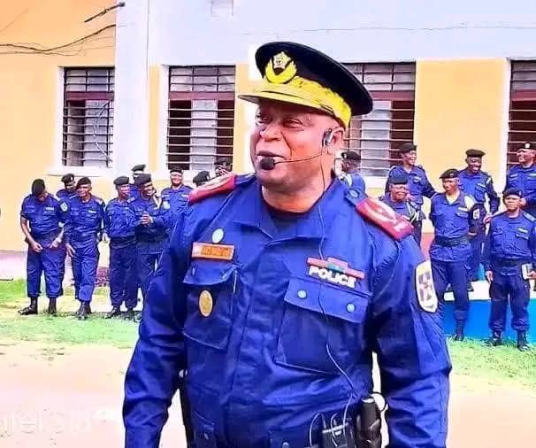Commissaire Kinshasa alerte contre abus et indiscipline PNC