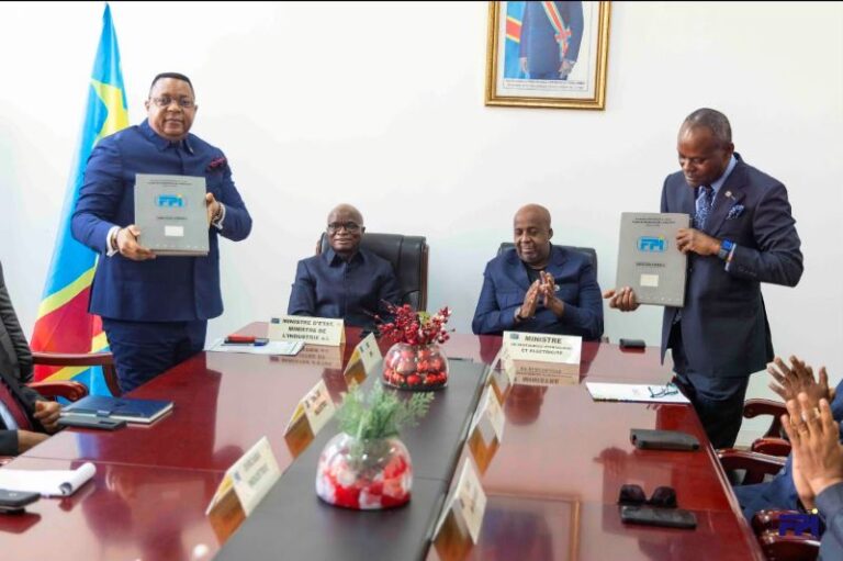 Kasaï Central : le FPI et l’ANSER signent pour électrifier Kananga