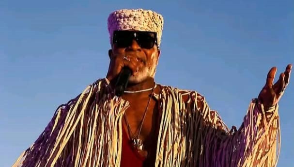 Koffi, le Grand Mopao, enflamme le stade Roi Baudouin à Bruxelles