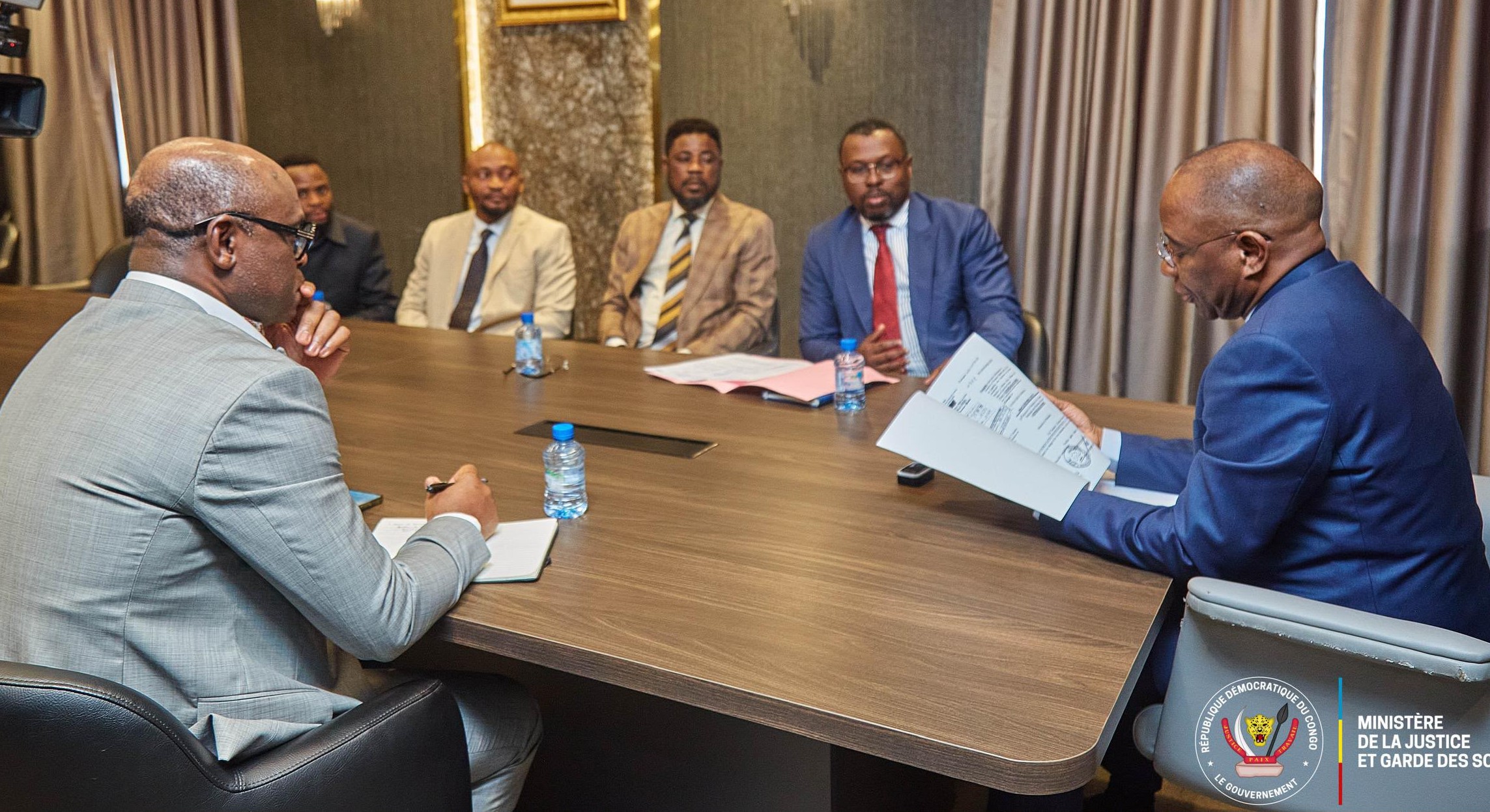 Ngefa s'engage à restaurer la crédibilité des huissiers en RDC